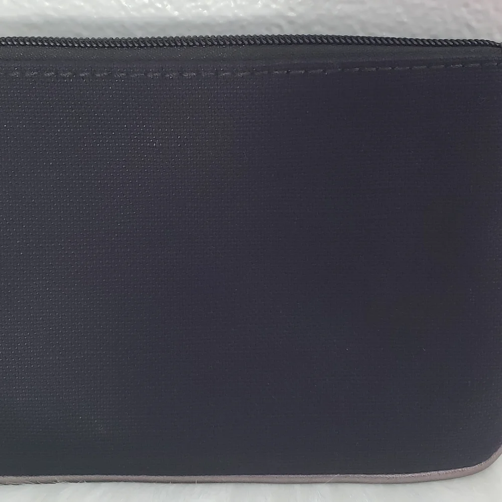 EUC COACH POPPY WRISTLET - Picture 4 of 5